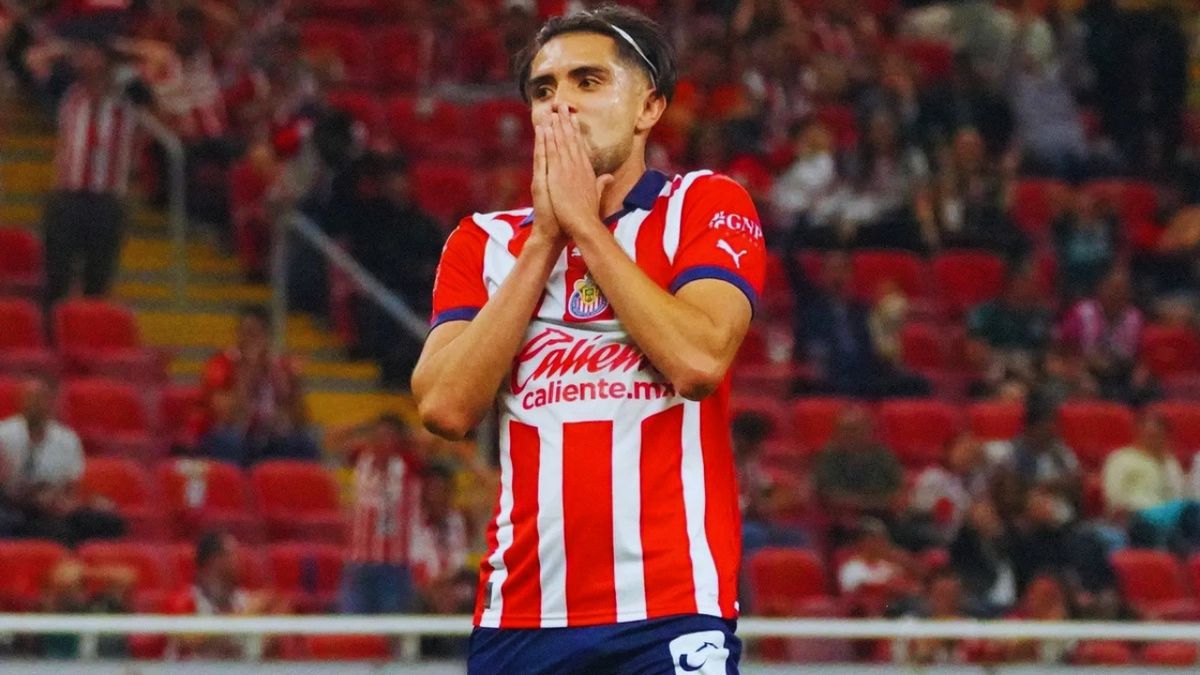 Ricardo Marín llega a cuatro goles en la goleada de Chivas sobre Atlético San Luis